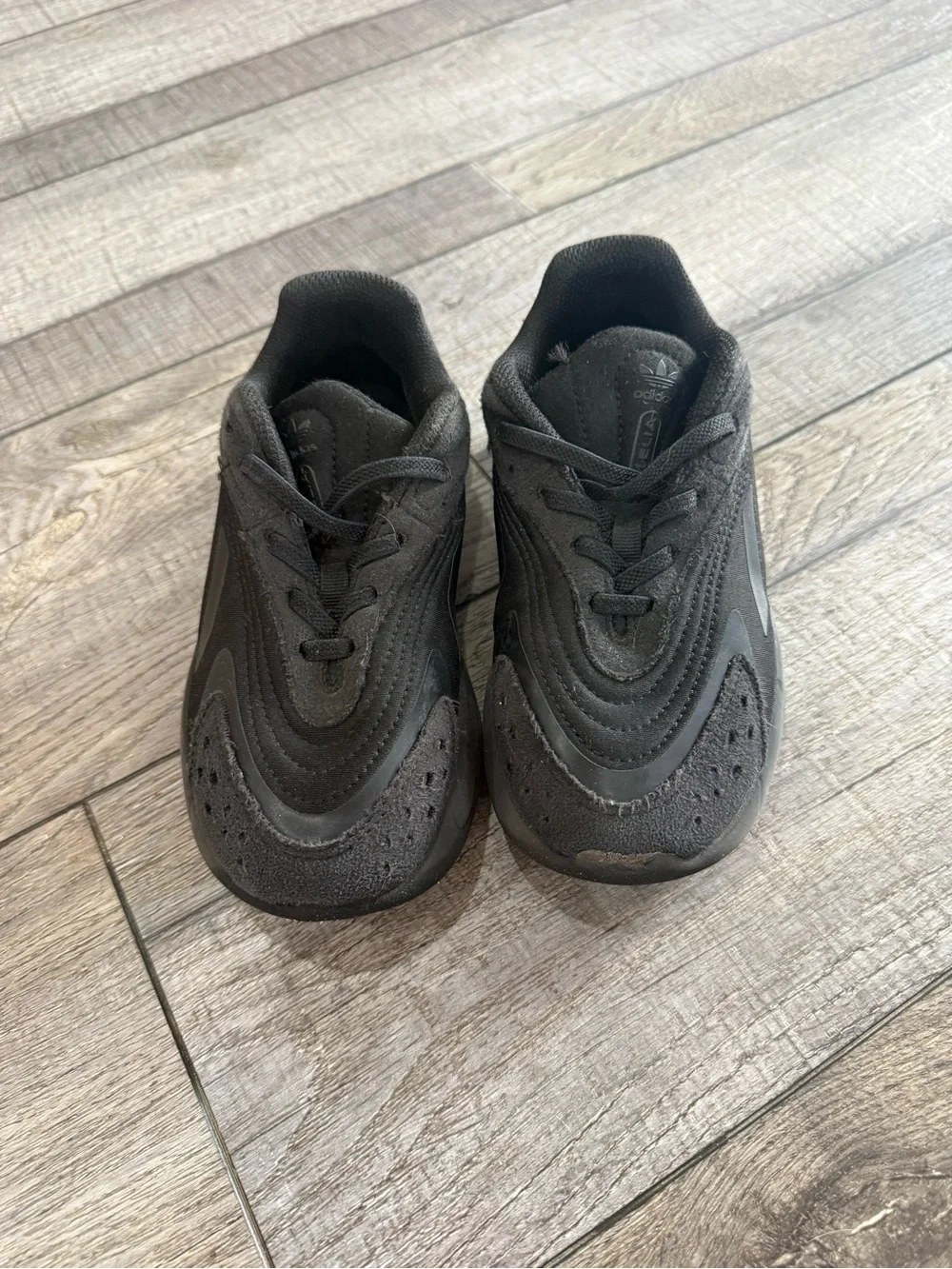 Kids Adidas All-Black Athletic Sneakers - Lightweight Comfort